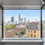 Numa Frankfurt Oben 美因河畔法兰克福