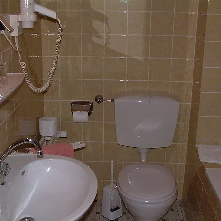 Numa Frankfurt Oben 3*